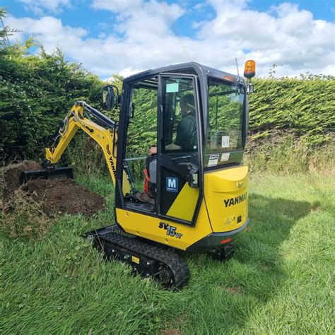 mini digger 1.5 t|1.5 tonne digger hire price.